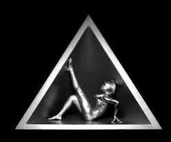 Illuminati-Pemuja Antikristus Dajjal pada Industri Musik Illuminati-rihanna-image